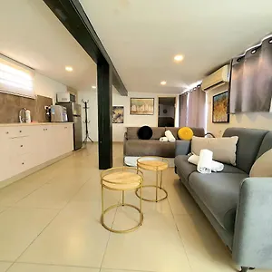 Barak Royal 20 Sea View - ג'קוזי בחצר ומרפסות עם נוף לים דירה אילת
